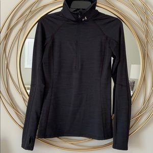 EUC Under Armour  x fit zip pullover